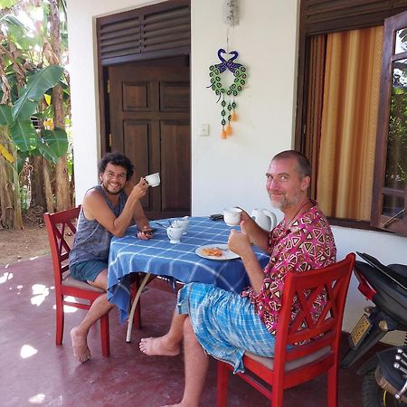 Eco Nest Marakolliya Acomodação com café da manhã Tangalle Exterior foto